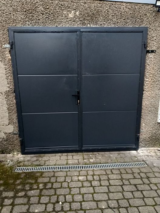 Płoty,bramy bramy garażowe ogrodzenia, balustrady,schody,montaż płotów