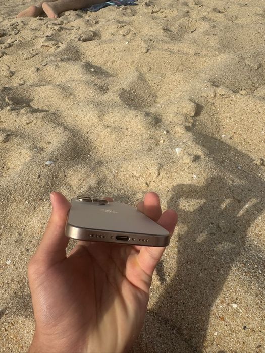 Iphone 16 pro.