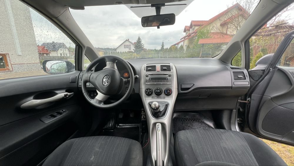 Toyota Auris 2007 r benzyna + gaz
