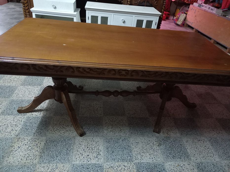 Mesa de sala de jantar