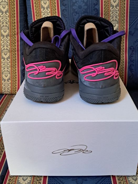 Nike Lebron 22 Blacklight