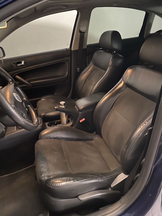 Volkswagen Passat 1.9 Tdi highline