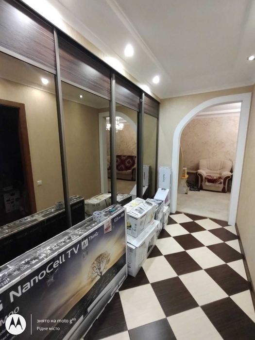 Оренда 3х-кімнатної квартири. Район - Космос.