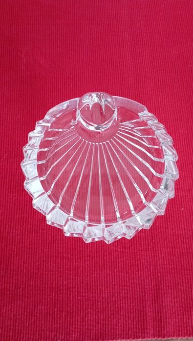 Cinzeiro em cristal com 16 cm de diâmetro nunca usado