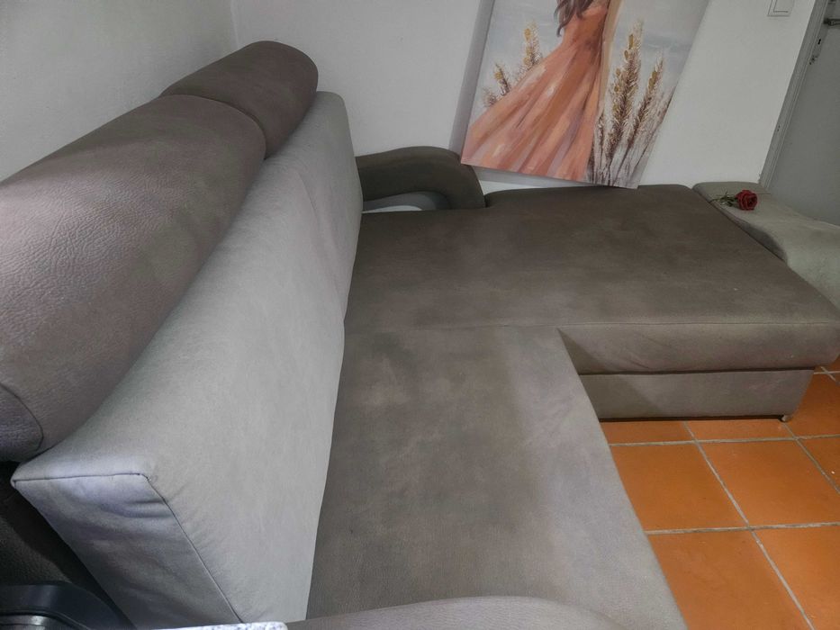 Sofá chaise long praticamente novo