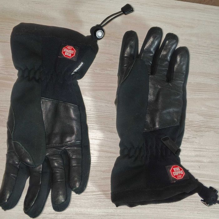 Перчатки лыжные wind stopper L-XL soft shell