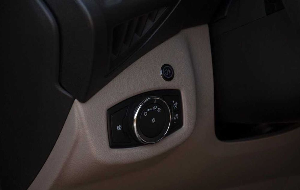Ford Transit Connect 2015 Titanium