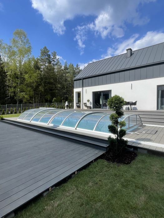 Dom z basenem na Mazurach