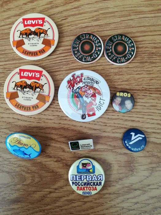 Crachás antigos, motivos vários