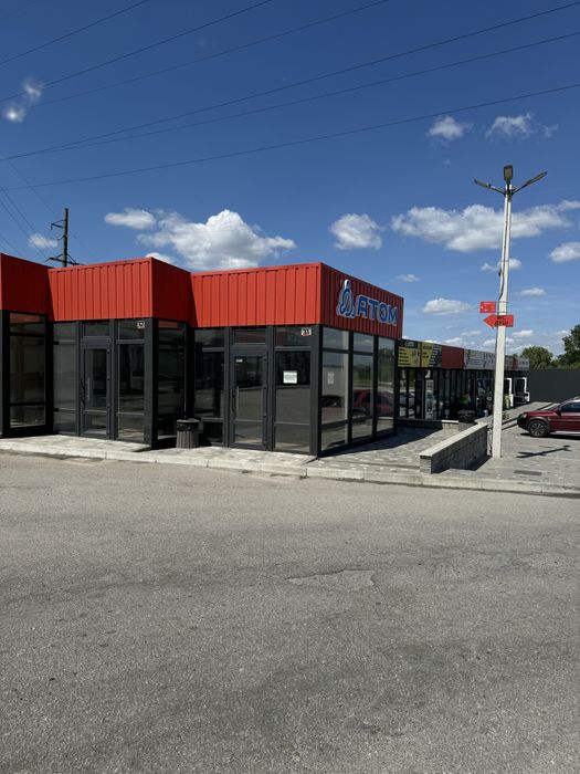 Оренда приміщення фасад червона лінія всі комунікації