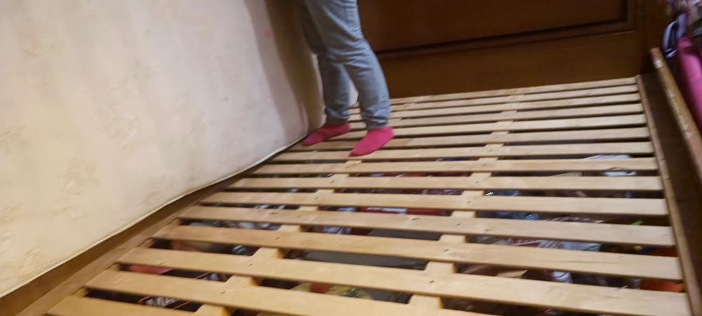 Кровать с  ортопедическим матрасом