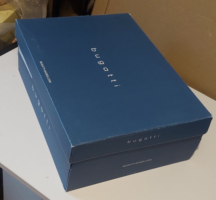 Buty BUGATTI nowe r46 31CM