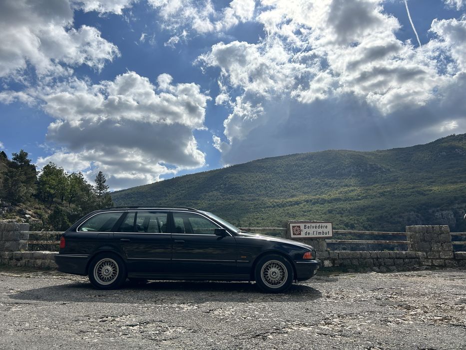 BMW E39 523i Touring - 1997 - 231 000 km