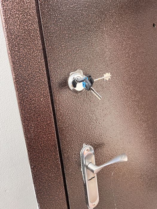 Металеві двері бу заводські