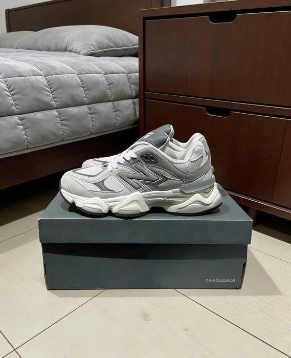 New Balance 9060 Rain Cloud Grey Rozmiar 43