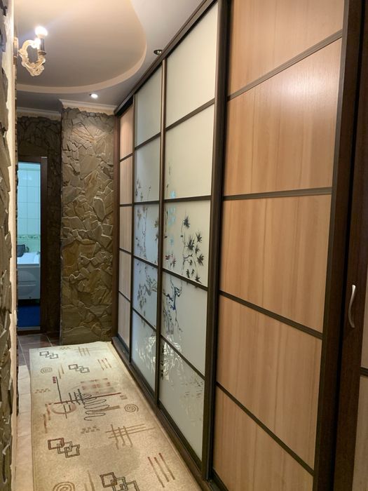 Продам 3к Шкільна 22а Петропавлівська Борщагівкa та  гараж