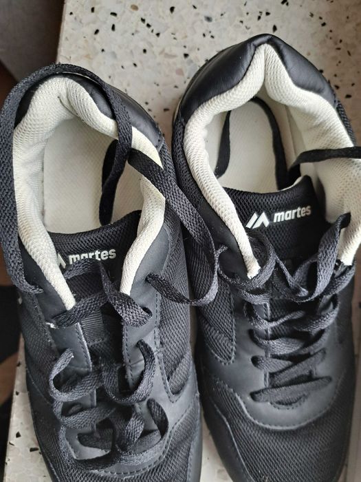 Buty sportowe Martnes