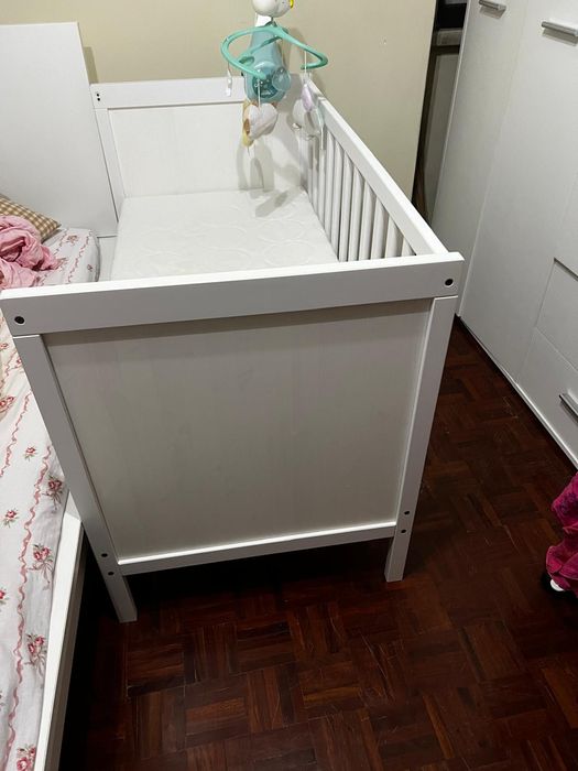 Berço de bebé IKEA