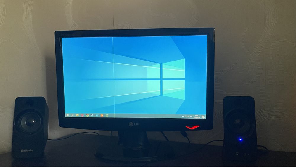 монитор LG 60hz 20дюймов Б/У (рабочий)