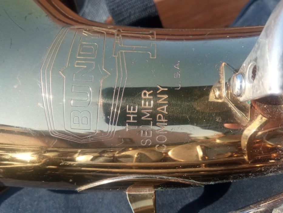 Продам музичний інструмент.