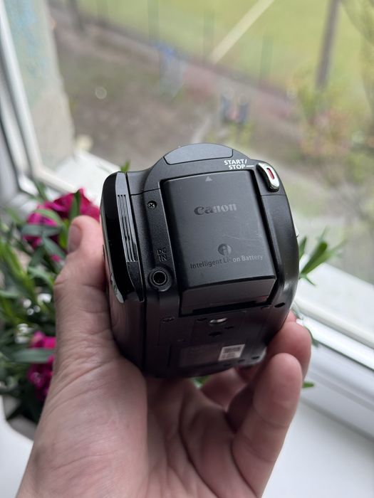 Видеокамера Canon LEGRIA HF M36.