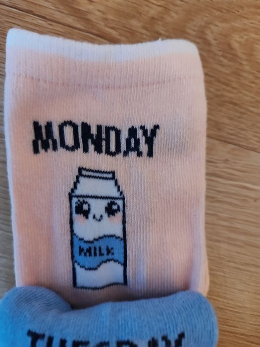 Nowe 7 par skarpetek dni tygodnia rozm. 31-34