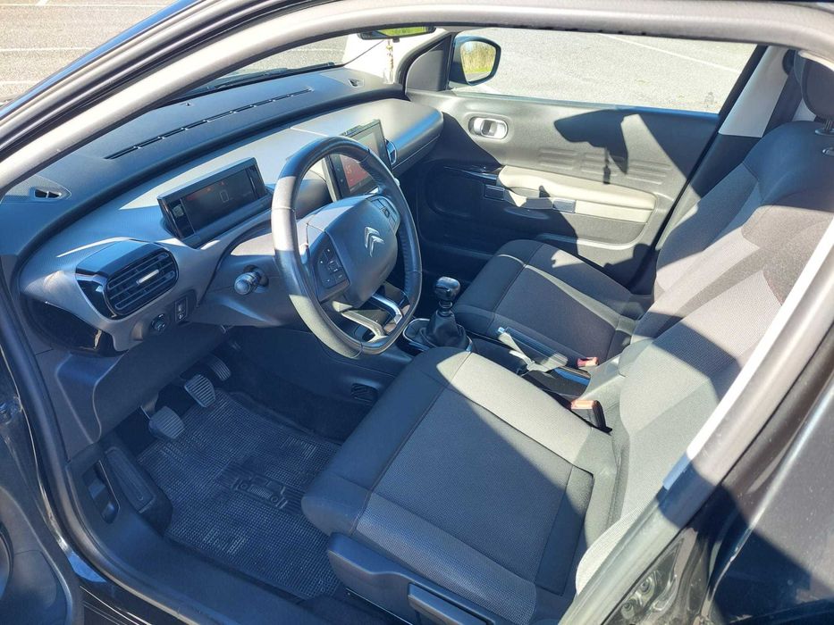 Citroen C4 Catus 2019 com apenas 62.000Km