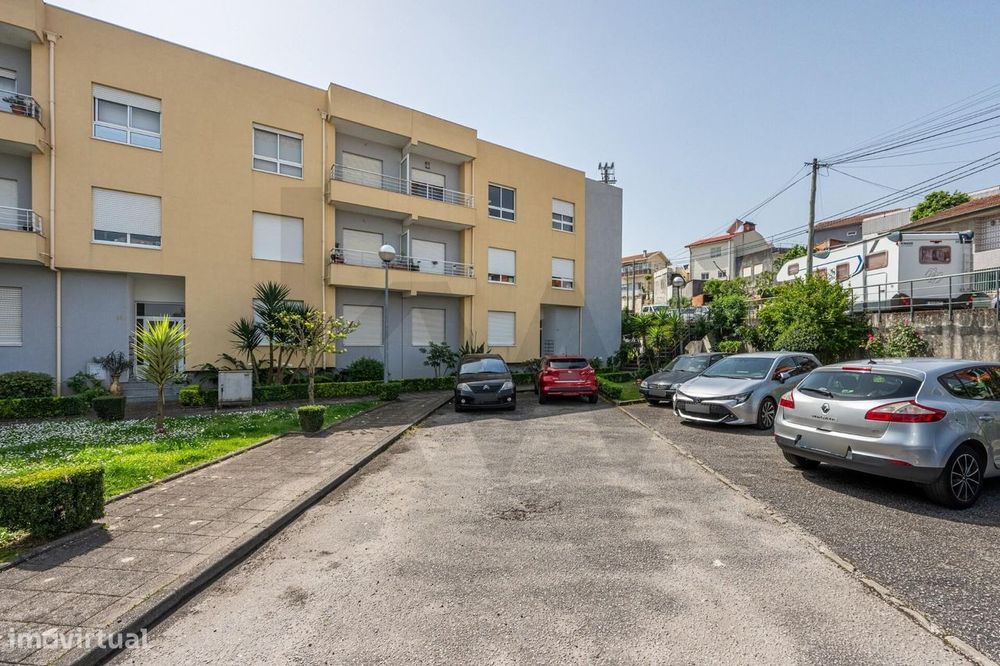 Apartamento T2 | Garagem e Arrumos | Jovim - Gondomar