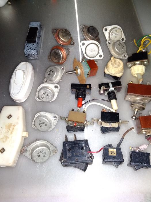 Тумблеры кнопки и другое