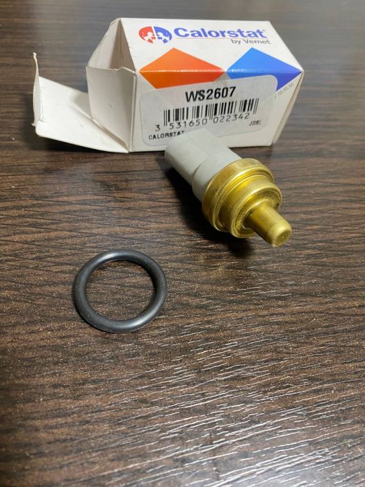 Датчик температури охолоджуючої  рідини Volkswagen Golf 5