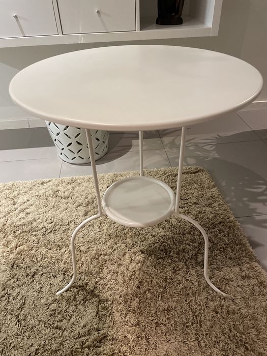 Mesa de apoio branca