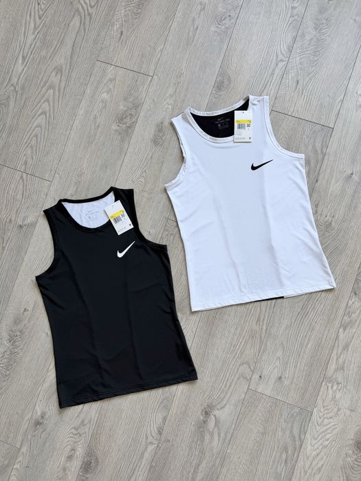 Майка термо Nike для спорту