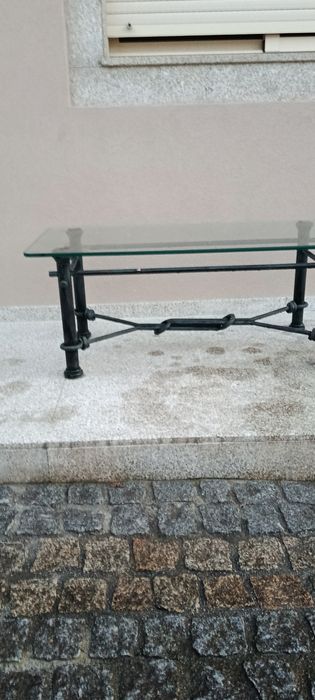 Mesa de sala em ferro