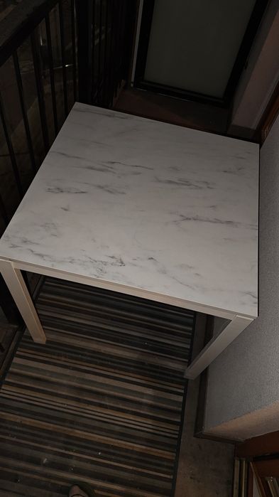 Sprzedam biały stół