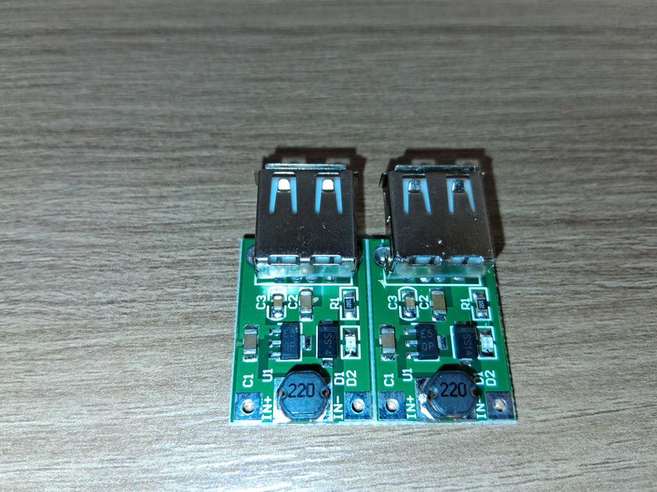 Y092 Moduł Przetwornica DC-DC 2.0-5V Na 5V USB (2 Sztuki)