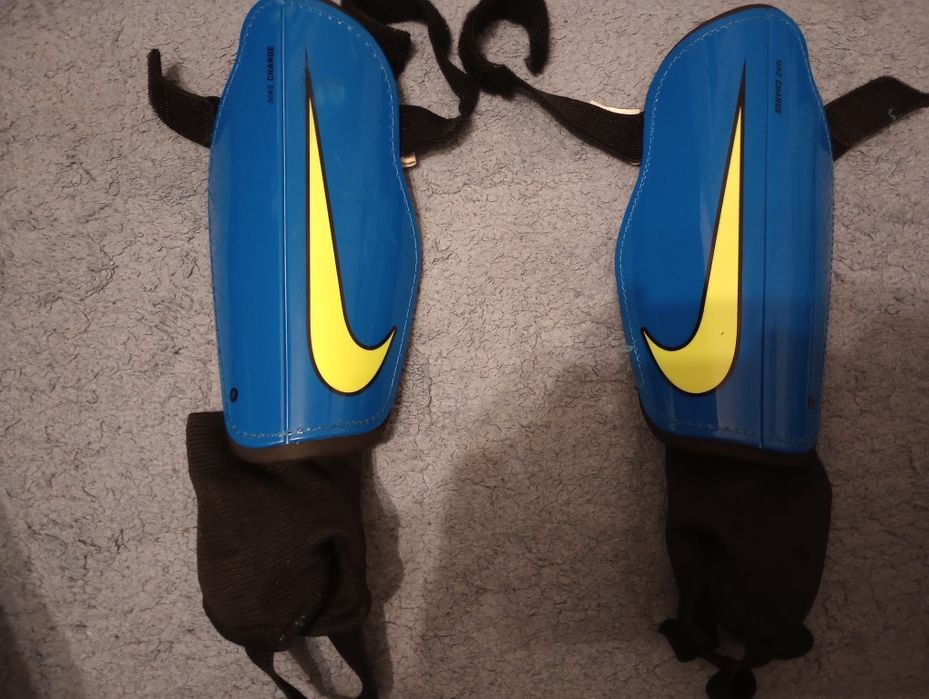 Ochraniacze na piszczele