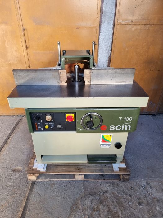 Frezarka dolnowrzecionowa SCM T 130
