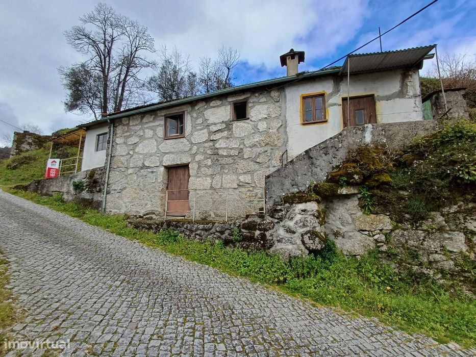 Moradia Individual em pedra em Ribas, Celorico de Basto