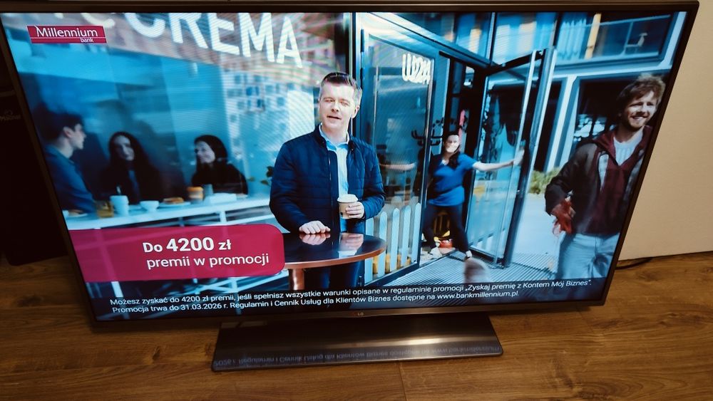 LG smart tv z Wi-Fi, 47cali, 3D, 500hz CMR