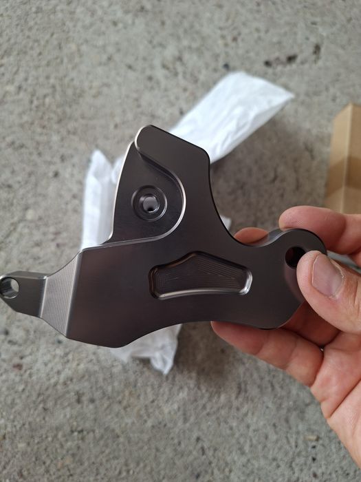 Adaptery obniżające zawieszenie Yamaha X-max 250/300/400