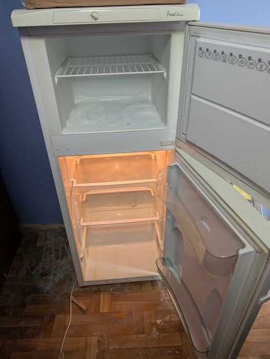 Lodówka chłodziarko-zamrażarka Amica Fresh Line ok. 150 cm DUŻA