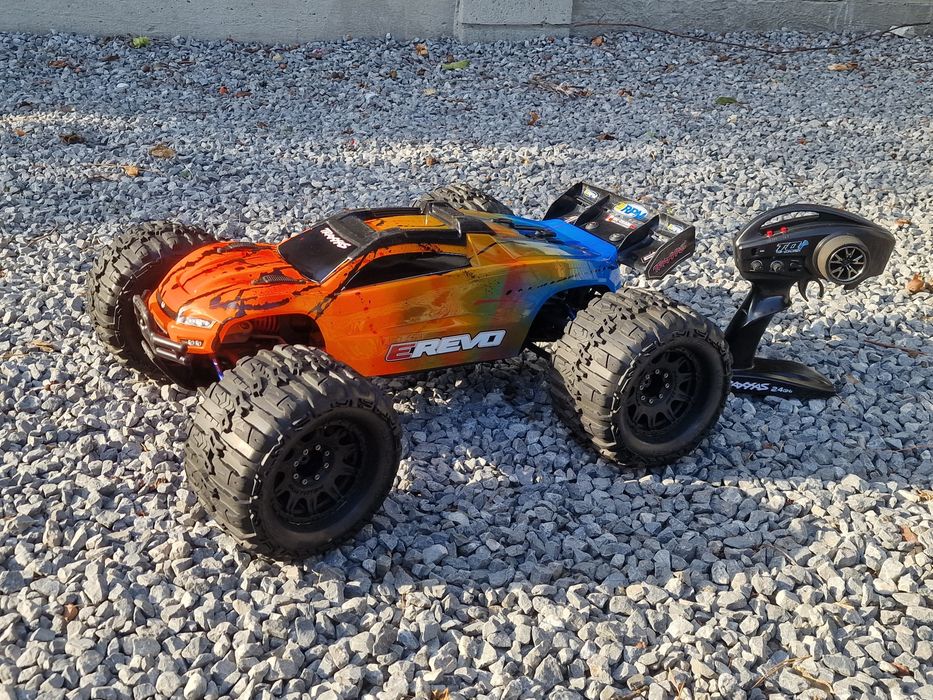 Traxxas Erevo 2.0 hobbywing max6 g2 proline.
