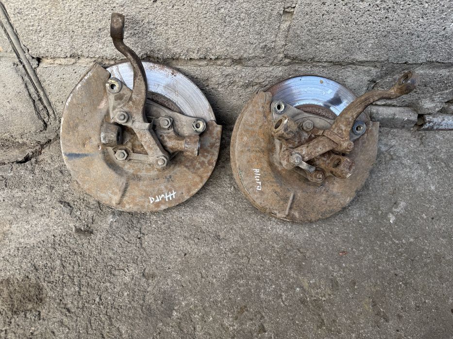 Поворотный кулак ступица цапфа Ваз 2101-2106-2107