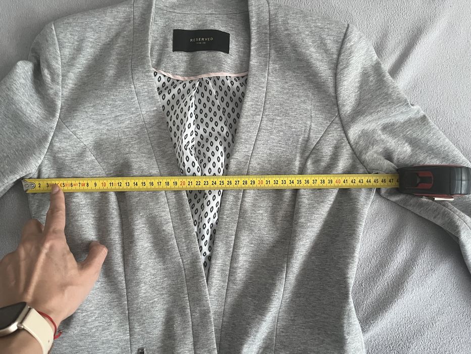 Szara damska marynarka Reserved 38
