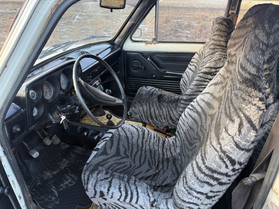 Продаж автомобілів Долинська