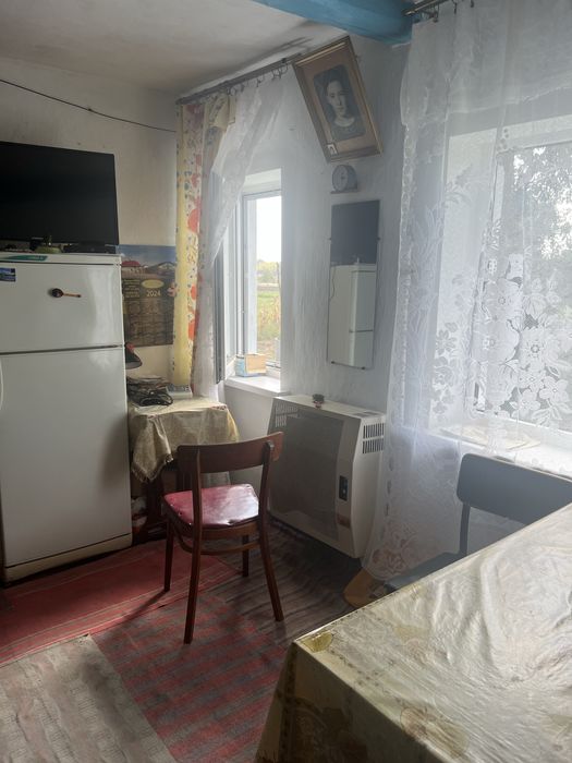 Продам  2 ЗАТИШНІ  будинки   -МОЖЛИВО СЕРТИФІКАТ-20 км від Кременчука)