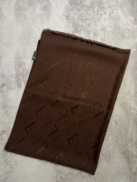Платок шарф Fendi
