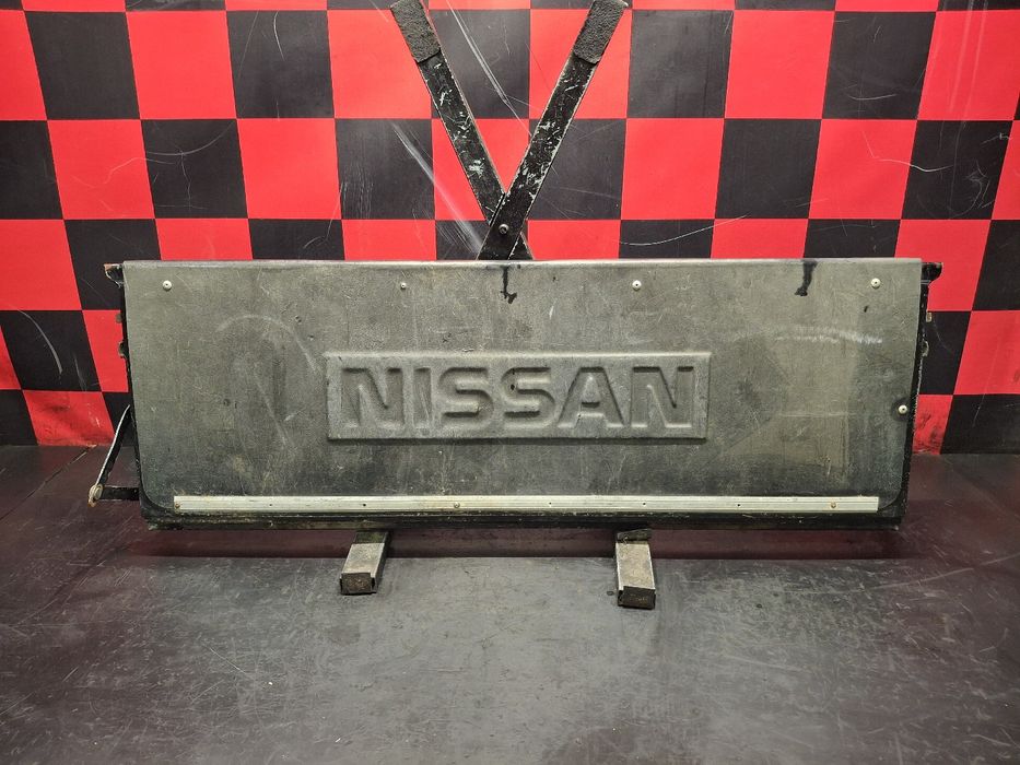 Porta / tampa da mala NISSAN Pick Up III (D22)