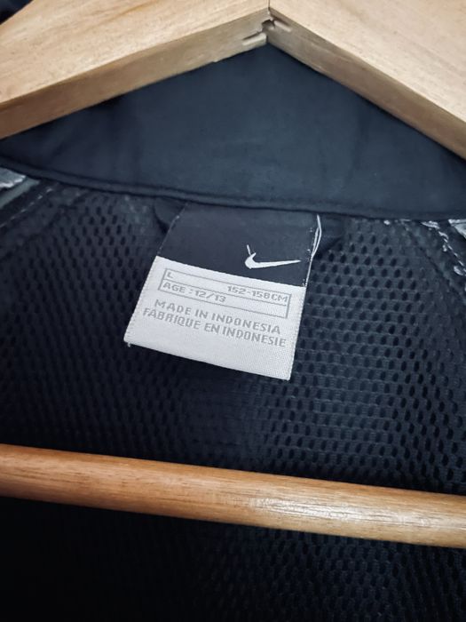 Oryginalna lekka kurtka Nike dla dziecka !