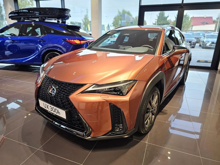Lexus UX Lexus UX Wyprzedaż rocznika! Już od 1268zł netto miesięcznie!